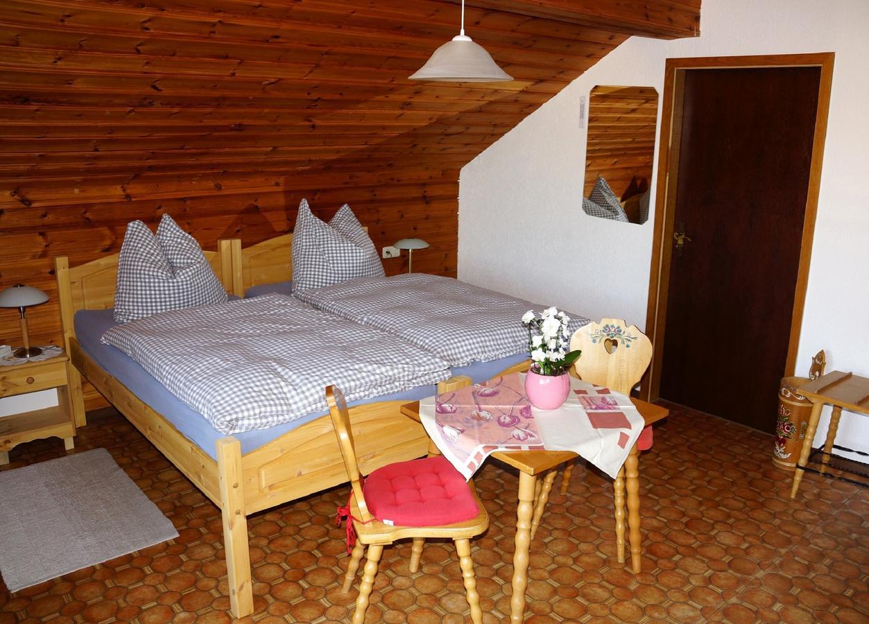 Hotel Garni Berghof Heigenbruecken Esterno foto