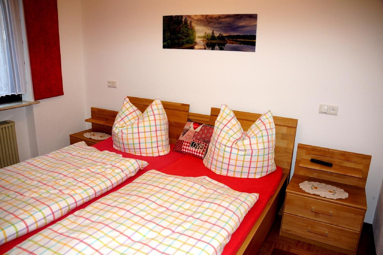 Hotel Garni Berghof Heigenbruecken Esterno foto
